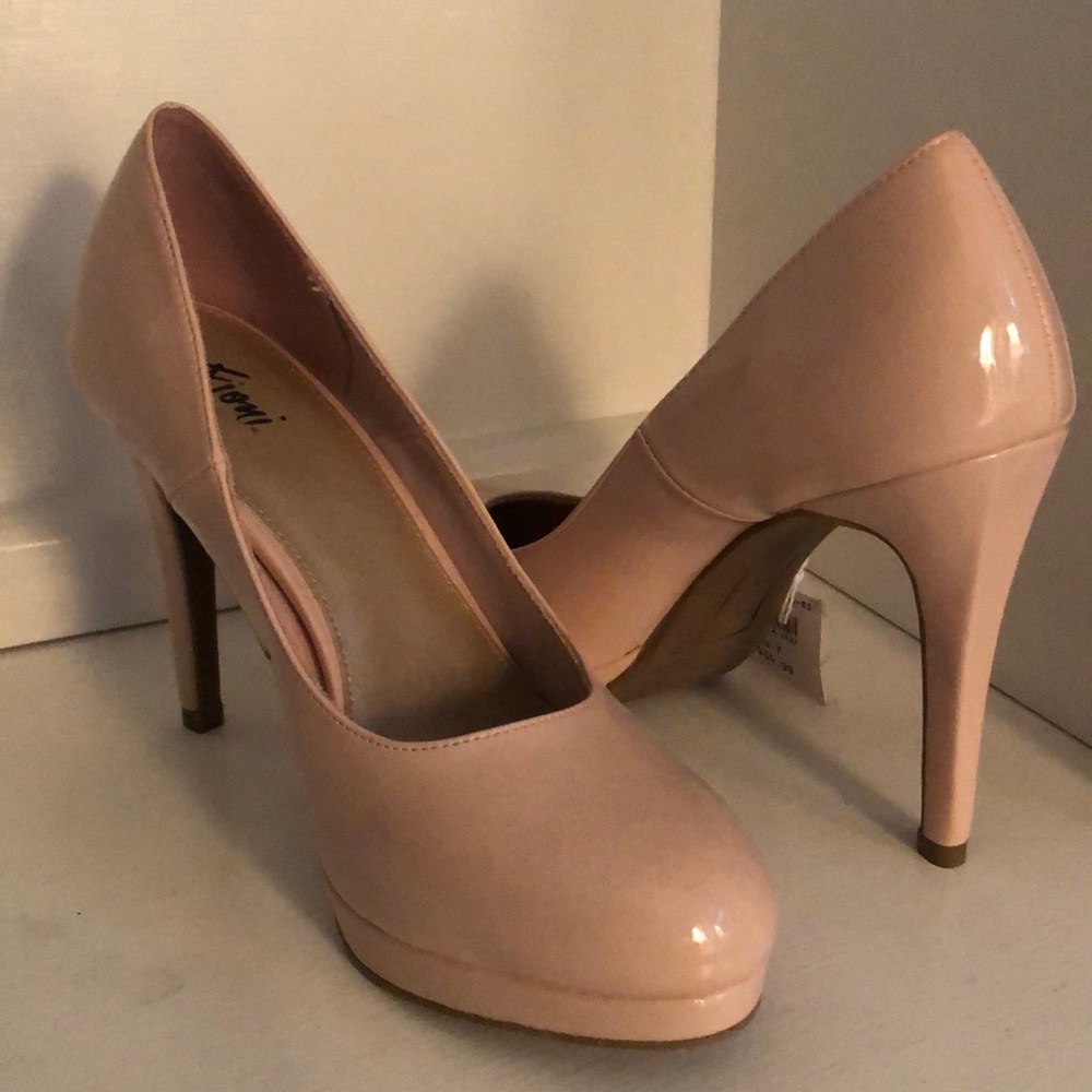Never been worn, tags still on
